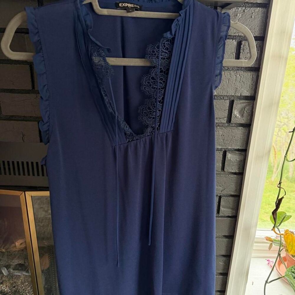 Navy size small women’s blouse from express